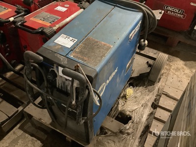 Miller Millermatic 212 Schweißgerät