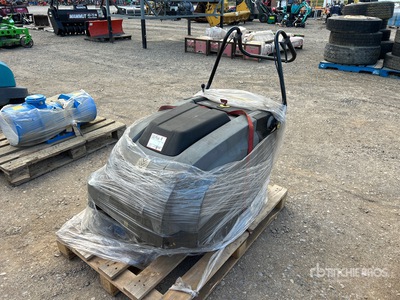 2013 Karcher KM 75/40 Walk-Behind Electric Zamiatarka do podłóg