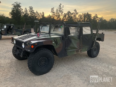 2002 AM General M1123 HMMWV 4 Door w/Truck Body