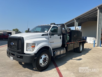 2019 Ford F-750 4x2 Camion de lubricacion