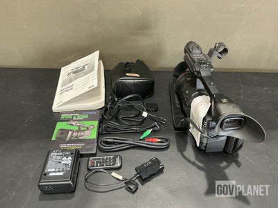 Canon XF305 Camcorder