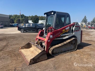 2017 Takeuchi TL8 Compact Track Loader