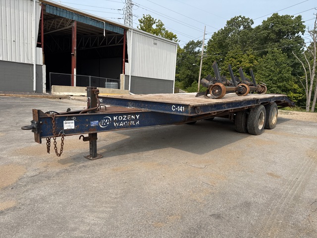 1991 20 ft T/A Equipment Trailer