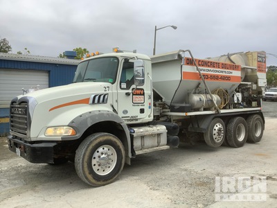 2019 Mack Granite 8x4 Volumetric Mixer Truck