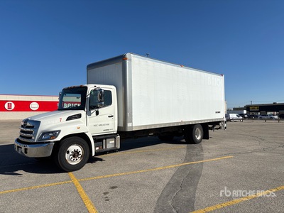 2015 Hino 268 4x2 Moving 30Ft Van Body Van Truck