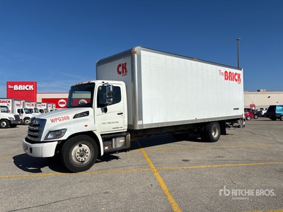 2015 Hino 268 4x2 Moving Van Truck