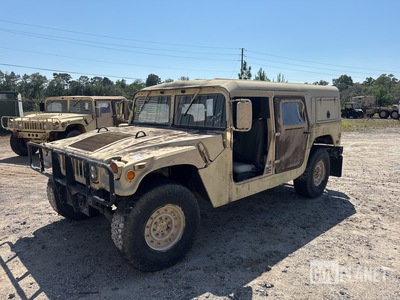 AM General M1097R1 HMMWV 4 Door Hard Top w/Helmet Top