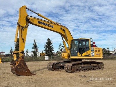 2015 Komatsu PC 240LC-10 Tracked Excavator