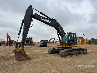 2015 John Deere 250G LC Tracked Excavator