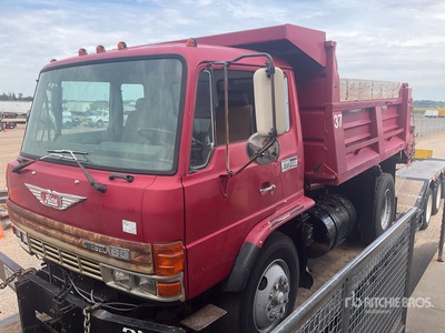 1990 Hino S/A Dump Truck