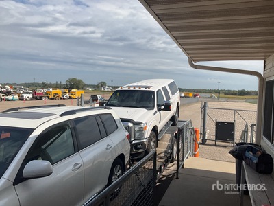 2015 Ford F-350 Lariat 4x4 Crew Cab Pickup