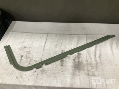 (122) Covert Industries 12338851-2 Windshield Retainers