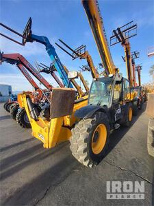 2017 JCB 510-56 S Telehandler