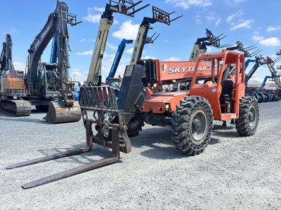 2017 JLG 8042 を見 Telehandler