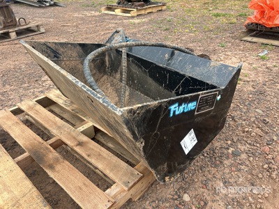Future FT5T 35 in Q/C Hydraulic Tilting Excavator Bucket