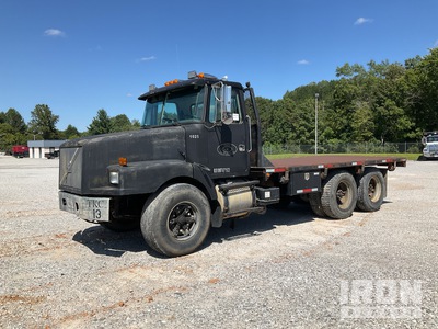 1990 Volvo 6x4 Flatbed Truck