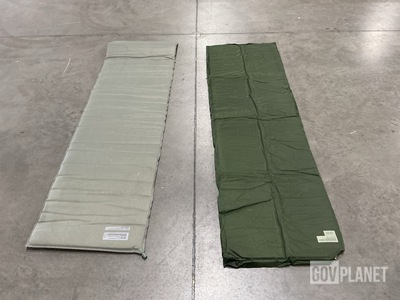 (92) Self-Inflating Sleeping Mats