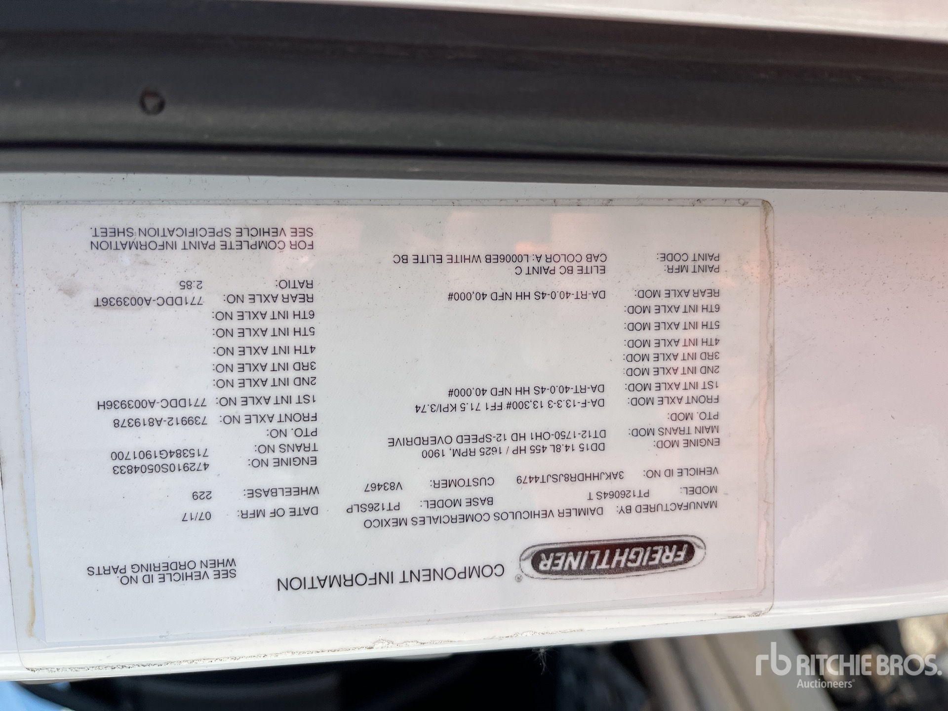 2018 Freightliner Cascadia 126 T/A Sleeper Truck Tractor