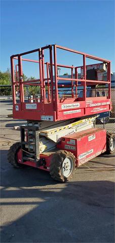 2016 MEC 3259ERT Scissor Lift