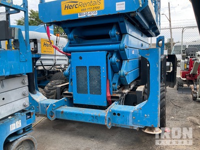 2015 Genie GS-5390 RT Dual Fuel Hebebühne