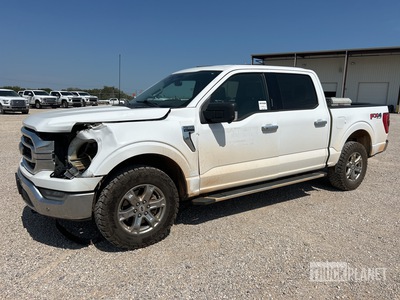 2022 Ford Vehicle Light Duty XLT 4x4 Crew Cab Pickup