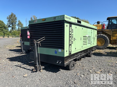 2022 Sullair OFD1550 1550 cfm Mobile Luftkompressor (Inoperable)