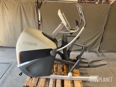 Octane Fitness XT-One Cross Trainer Elliptical