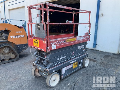 2018 Skyjack SJIII-3226 Electric Scissor Lift