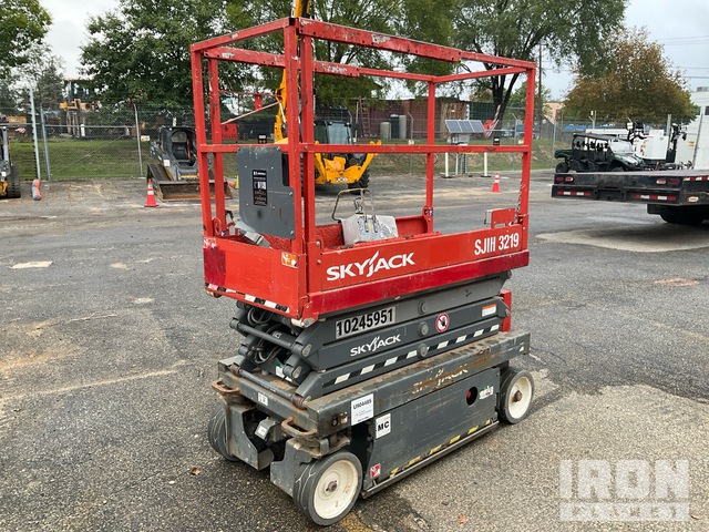 ELEVADOR TIJERA 2018 SKYJACK SJIII3219