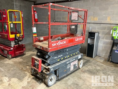 2016 Skyjack 3219 Electric Scissor Lift (Inoperable)