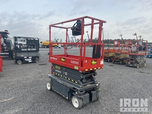 ELEVADOR TIJERA 2024 SKYJACK SJ3219