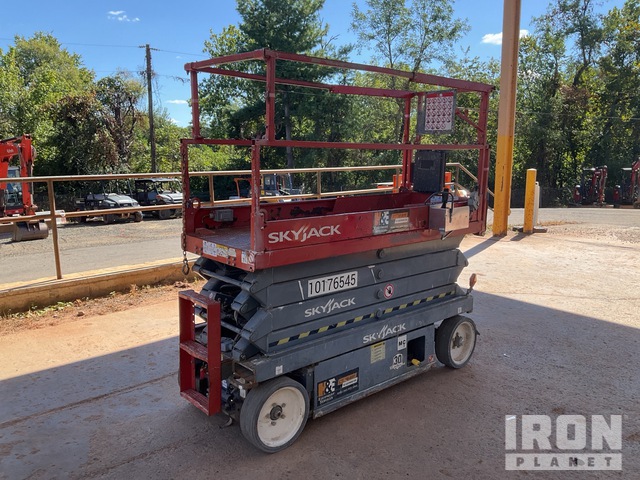 ELEVADOR TIJERA 2015 SKYJACK 3226