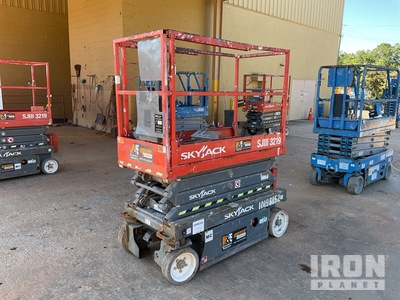 2016 Skyjack 3219 Electric Scissor Lift