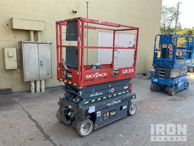 2016 Skyjack 3219 Electric Scissor Lift