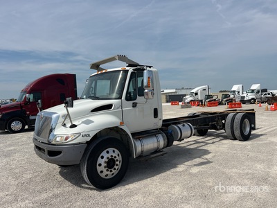 2018 International 4300 4x2 Cab & Chassis