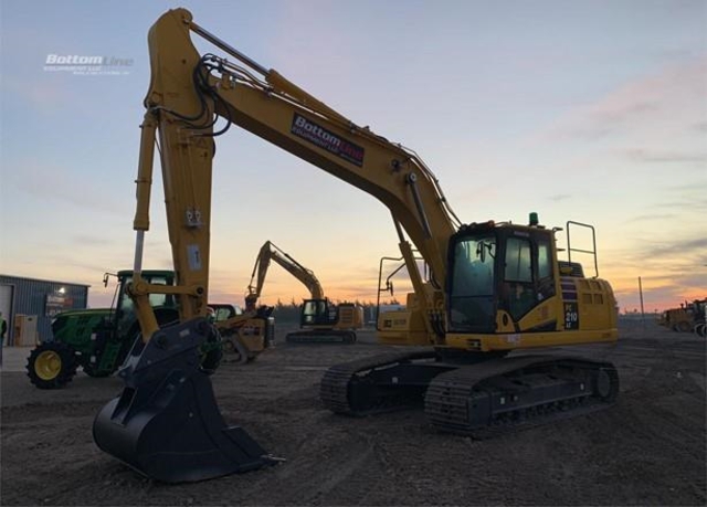 2022 Komatsu PC210LC-11E0 Tracked Excavator 2022 Komatsu PC210LC-11E0 Tracked Excavator