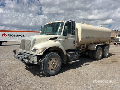 2007 International 7400 4000 gal 6x4 Water Truck