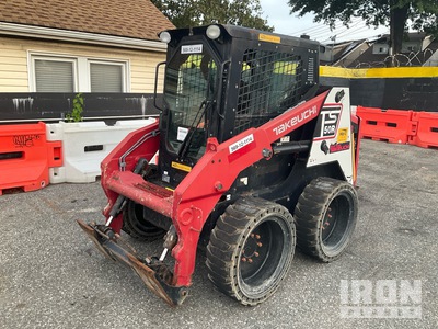 2017 (unverified) Takeuchi TS50R Two-Speed Schranklader