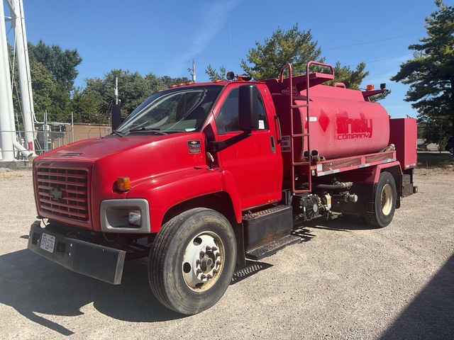 2007 Chevrolet C7500 1625 gal 4x2 Water Truck