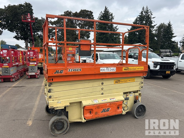 ELEVADOR TIJERA 2017 JLG 3246ES
