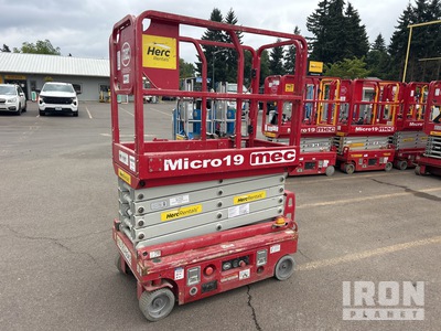 2018 Mec Micro 19 Electric Scissor Lift