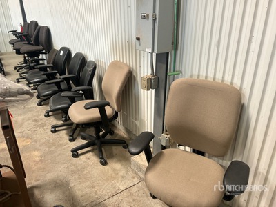 Quantity of (10) Office Chairs
