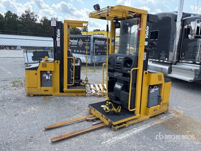 2016 Yale OS030EFN24TE089 3000 lb Chariot à poste de conduite élevable