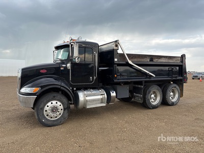 2016 Peterbilt 348 6x4 Camion à benne basculante D/E