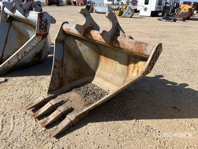 SEC 66 in Q/C V-Ditching Excavator Bucket