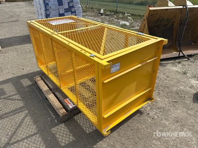 6 ft x 2.5 ft x 2.5 ft Bottle Cage