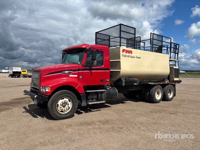 2009 Volvo VHD 6x4 Hydroseeder Truck