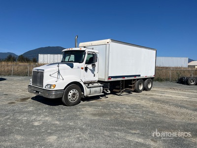 2005 International 9400i Prostar 6x4 Moving Camion fourgon