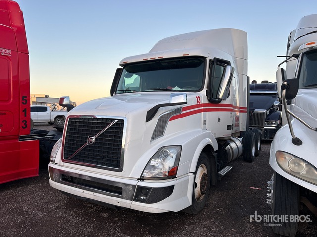 2017 Volvo Vnl 2017 Volvo Vnl 6X4 T/A Sleeper Truck Tractor (Inoperable)