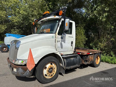 2006 International 8600 4x2 Toter Truck (Inoperable)